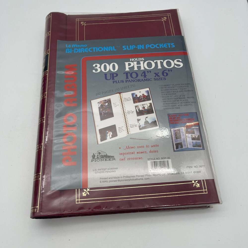 Pioneer Lé Memo Bi-Directional Photo Album, Holds 300 4x6 Photos, Burgundy